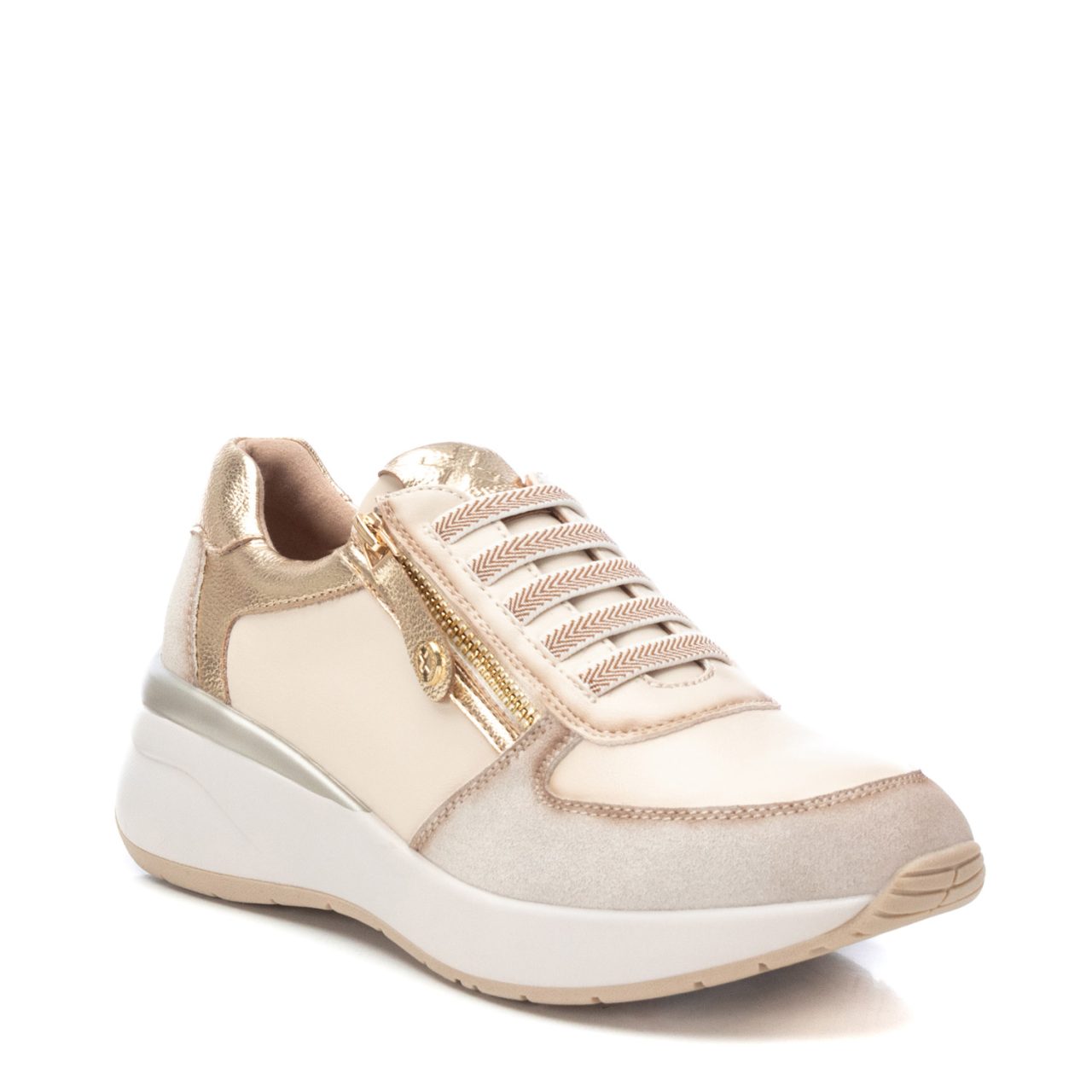 2101144-Tenis-Milca-Beige-Xti_03.jpg