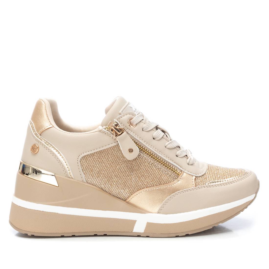 2868444-Tenis-Charis-Beige-Xti_01.jpg