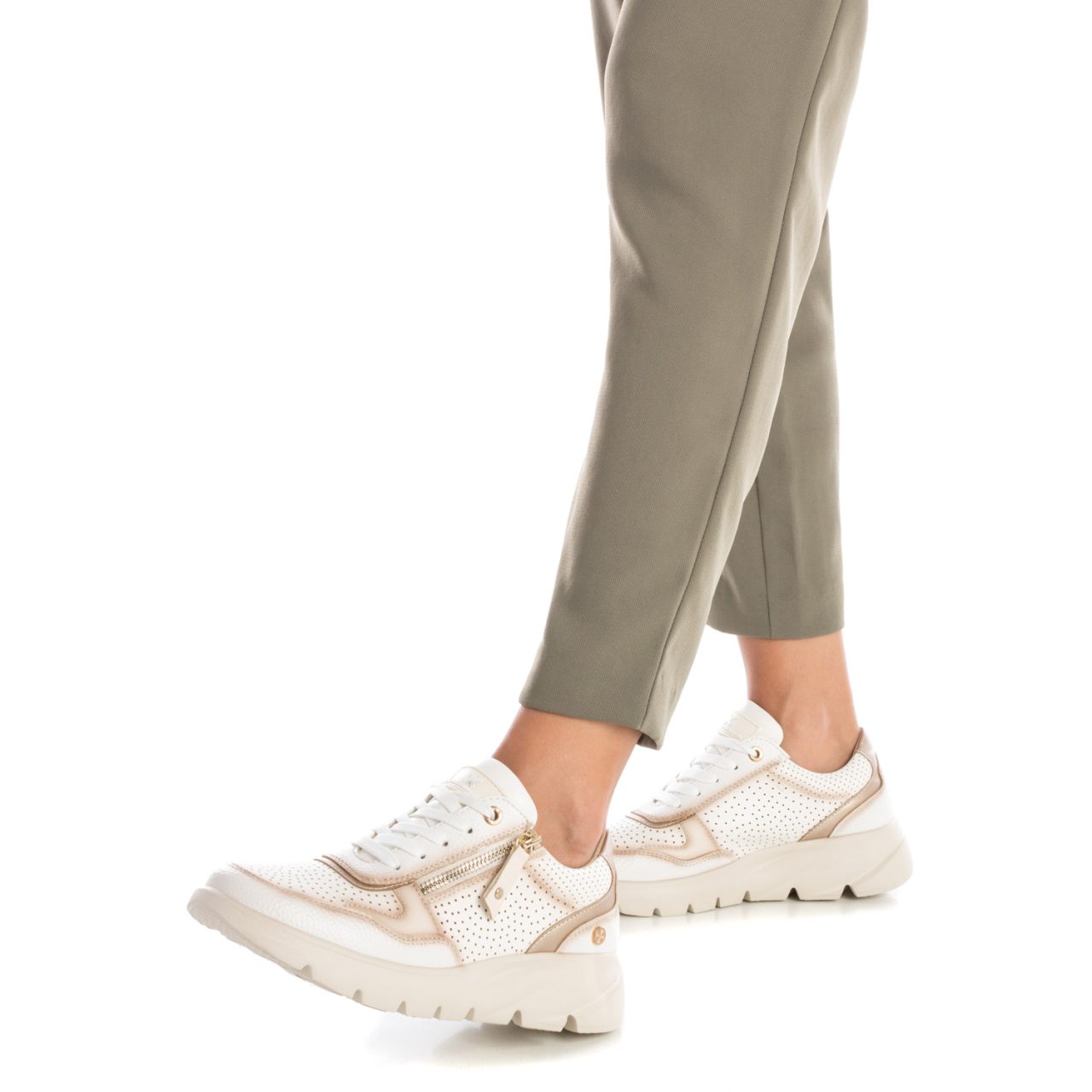 2878630-Tenis-Limber-Blanco-Xti_02.jpg